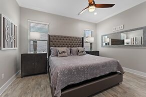 Aquaholic G S 77 Saint Francis Dr N