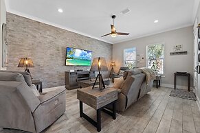 Aquaholic G S 77 Saint Francis Dr N