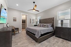 Aquaholic G S 77 Saint Francis Dr N