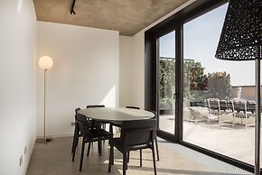 easyhomes - Central Tower