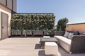 easyhomes - Central Tower