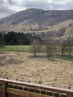 Luxury 2 Bedroom Caravan in Stunning Location