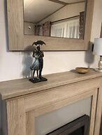 Luxury 2 Bedroom Caravan in Stunning Location