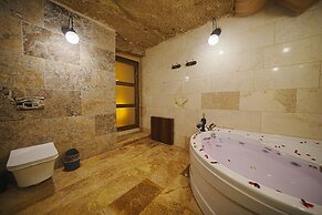 Kayra Cave Suites