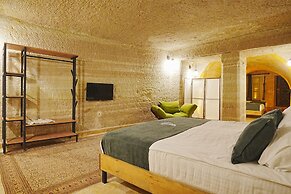 Kayra Cave Suites