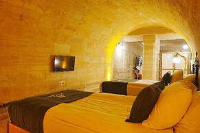 Kayra Cave Suites