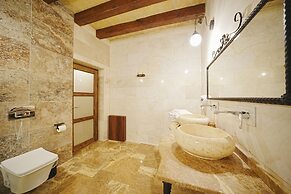 Kayra Cave Suites