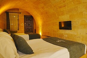 Kayra Cave Suites