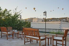 Kayra Cave Suites