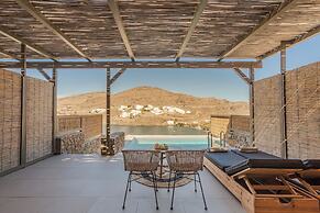 Amal Kythnos Suites