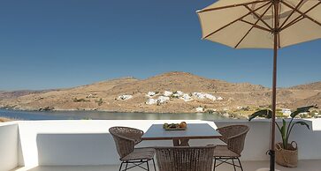 Amal Kythnos Suites