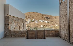 Amal Kythnos Suites