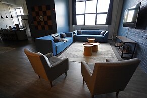 424 Gold Way- 3Bed/2Bath Apartment