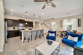 Private Conservation View With Theme Rooms and Beautiful Pool Area, Pe