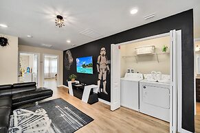 Private Conservation View With Theme Rooms and Beautiful Pool Area, Pe