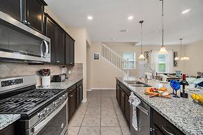 Private Conservation View With Theme Rooms and Beautiful Pool Area, Pe