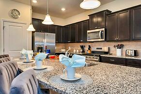 Private Conservation View With Theme Rooms and Beautiful Pool Area, Pe