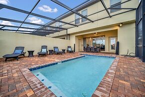 Private Conservation View With Theme Rooms and Beautiful Pool Area, Pe