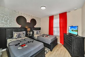 Private Conservation View With Theme Rooms and Beautiful Pool Area, Pe