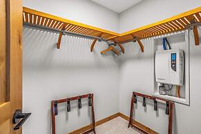 Spring Creek Vacations