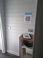 Glamping Hut - Riverview 3