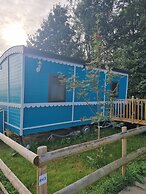 Glamping Hut - Riverview 3