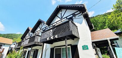 Jirisan Yeonriji Pension