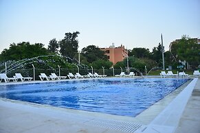 Dream Town Hotel & Restaurant