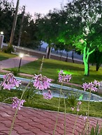 Dream Town Hotel & Restaurant