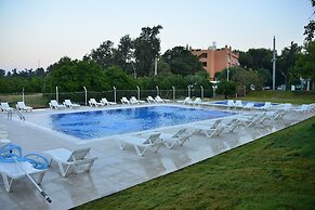 Dream Town Hotel & Restaurant