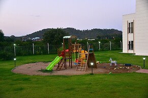 Dream Town Hotel & Restaurant