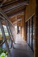 Stunning Architecture 5BR Bamboo With Tropical Pool Villa in Umalas