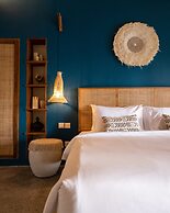 Stunning Architecture 5BR Bamboo With Tropical Pool Villa in Umalas