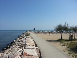 Appartamento sulla spiaggia con balcone