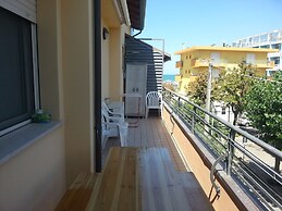 Appartamento sulla spiaggia con balcone