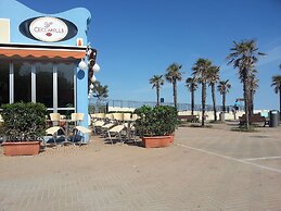 Appartamento sulla spiaggia con balcone