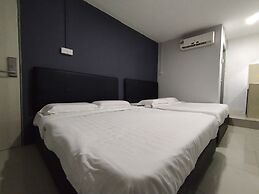 OYO 90478 Marina World