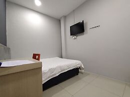 OYO 90478 Marina World