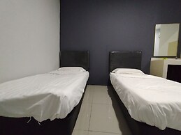 OYO 90478 Marina World