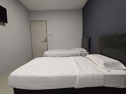 OYO 90478 Marina World