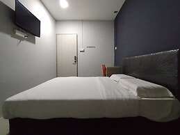 OYO 90478 Marina World