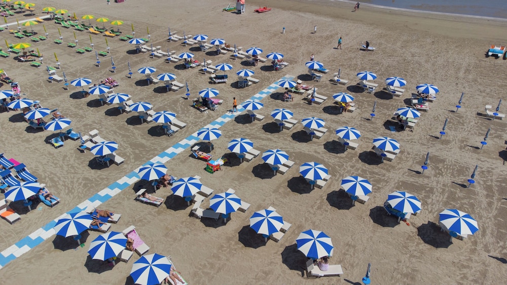NAUTIC BEACH HOTEL