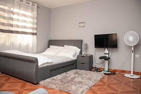 Fully Aircondition 3bed Villa- A/c- Wifi- Hotwater