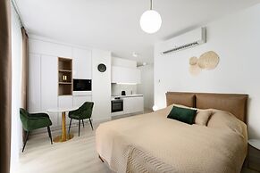 Elisabeth Downtown Apartments by UrbanRent