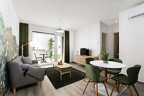 Elisabeth Downtown Apartments by UrbanRent