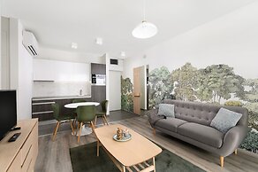 Elisabeth Downtown Apartments by UrbanRent