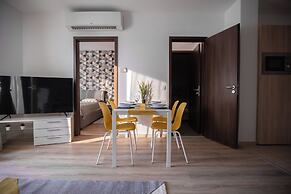 Elisabeth Downtown Apartments by UrbanRent