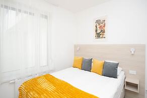 Elisabeth Downtown Apartments by UrbanRent