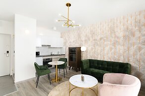 Elisabeth Downtown Apartments by UrbanRent