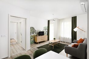 Elisabeth Downtown Apartments by UrbanRent